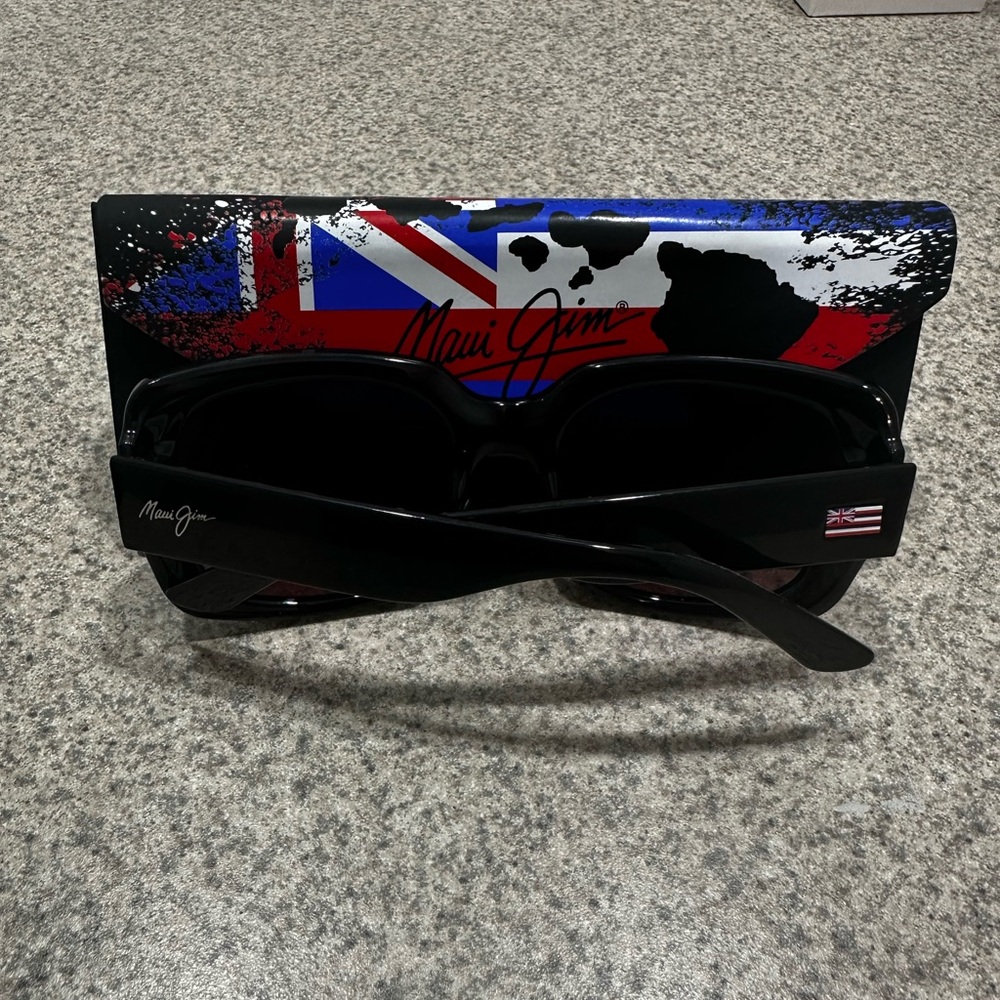 Maui Jim - Picture 7 of 8